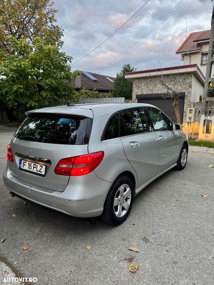 Mercedes-Benz B 180 CDI (BlueEFFICIENCY) 7G-DCT - 11