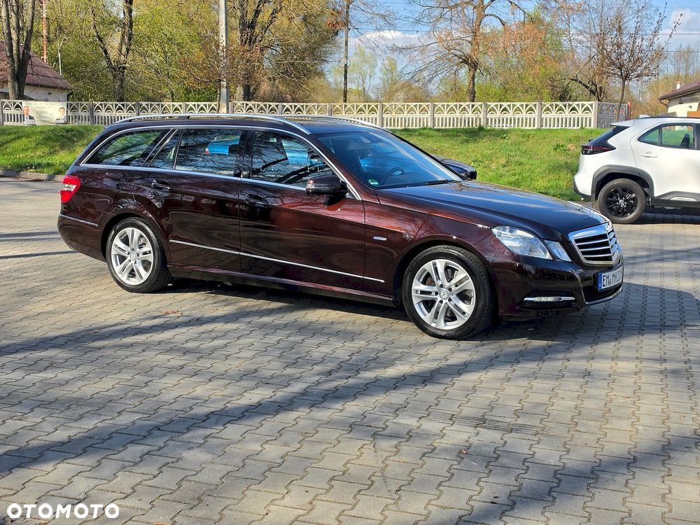 Mercedes-Benz Klasa E 250 CDI DPF BlueEFFICIENCY Avantgarde - 4