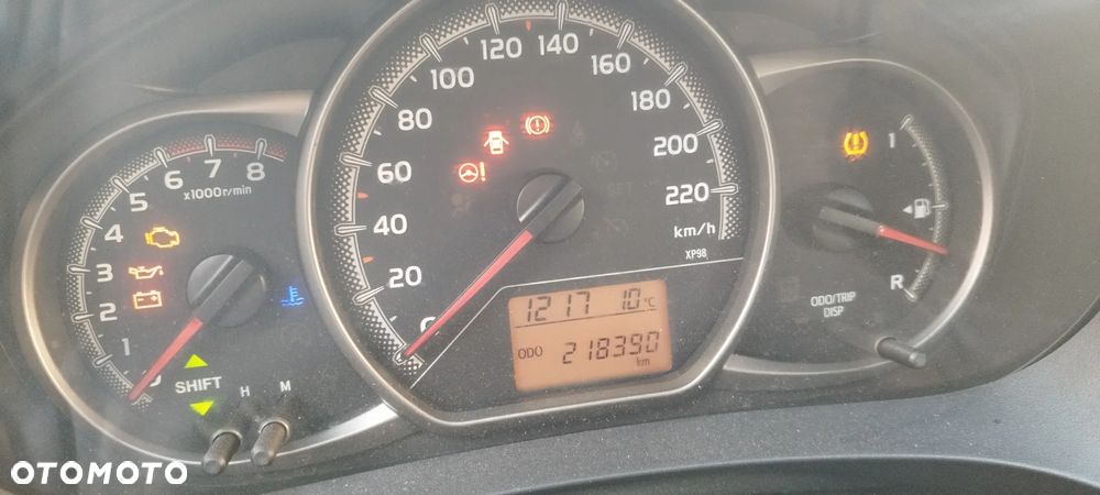 Toyota Yaris 1.0 Active - 2