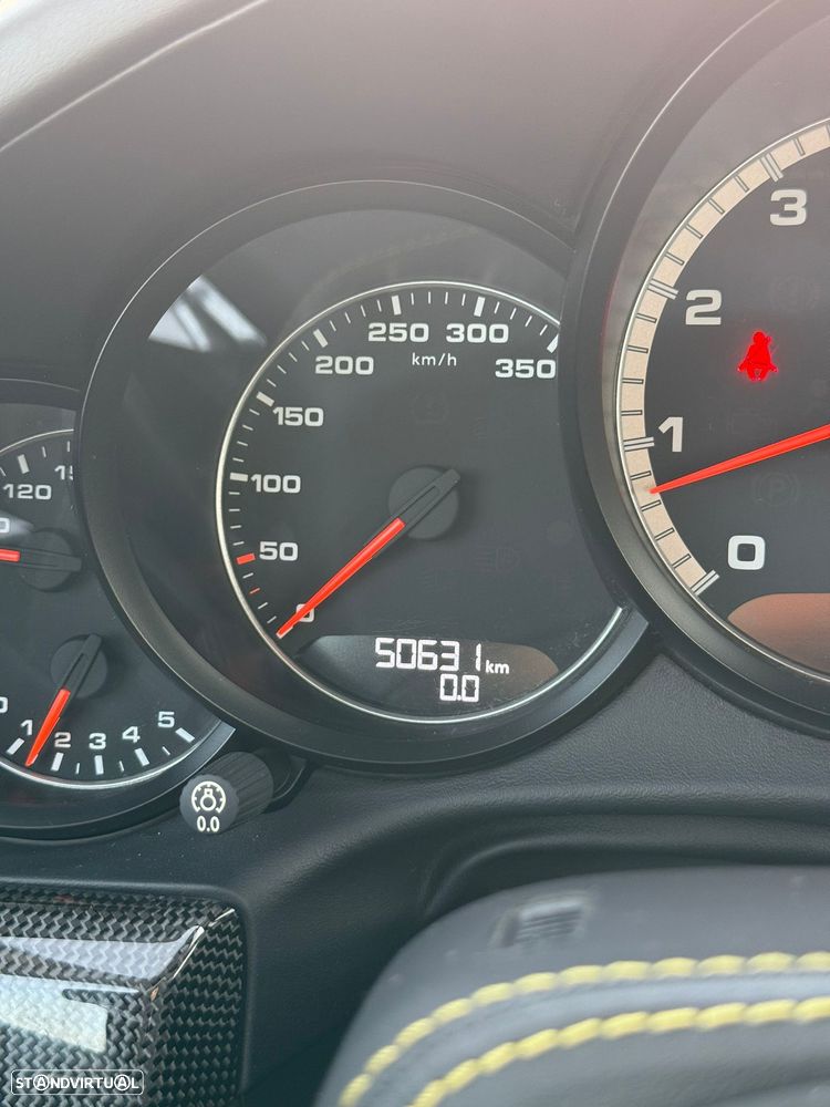 Porsche 911 (991) Turbo S PDK - 23