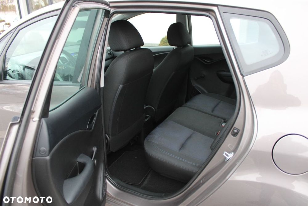 Hyundai ix20 - 22