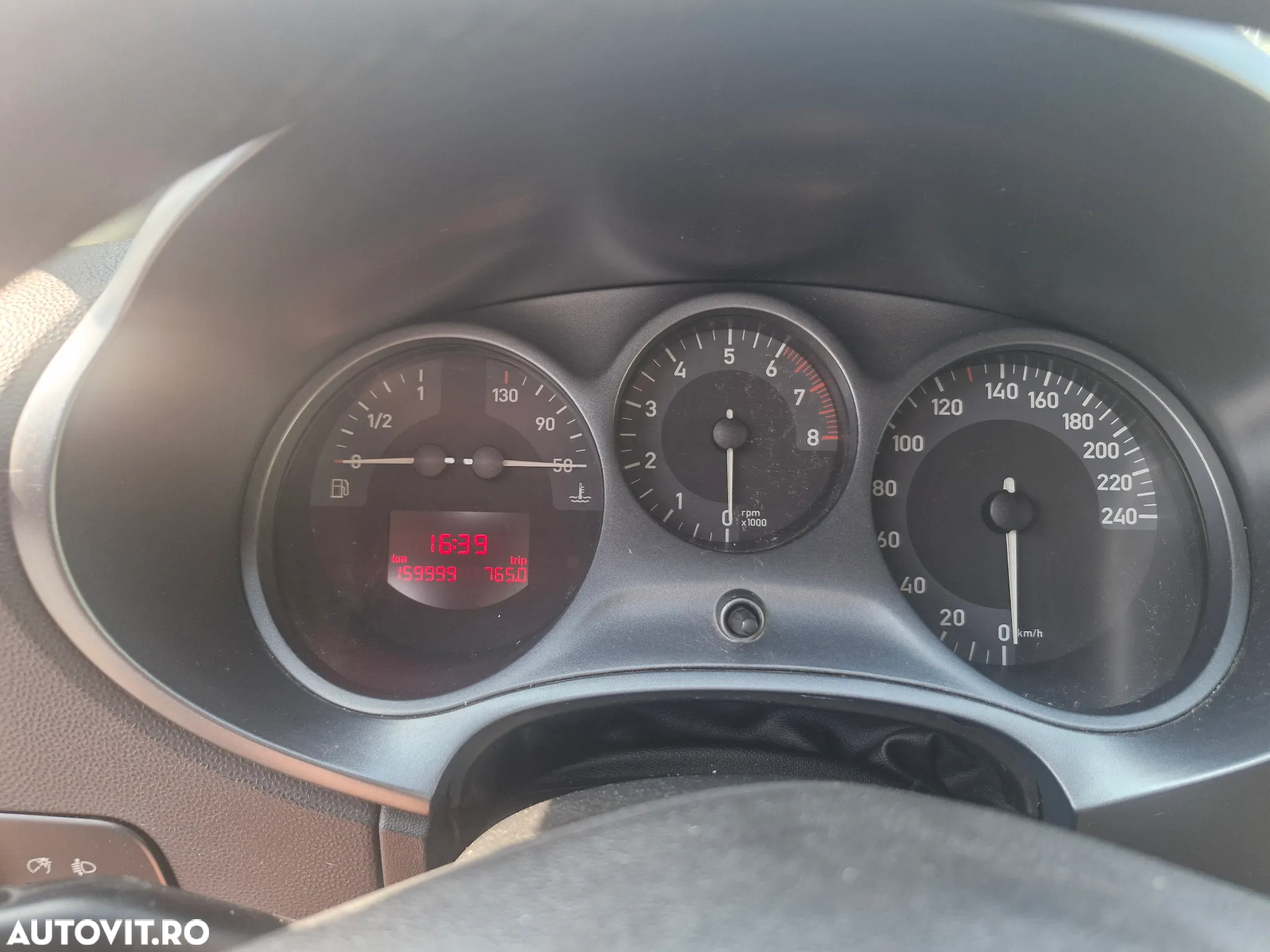 Seat Leon 1.6 Reference - 8