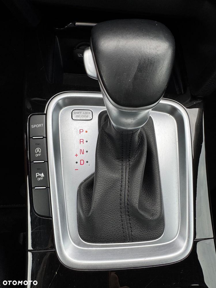 Kia XCeed - 28