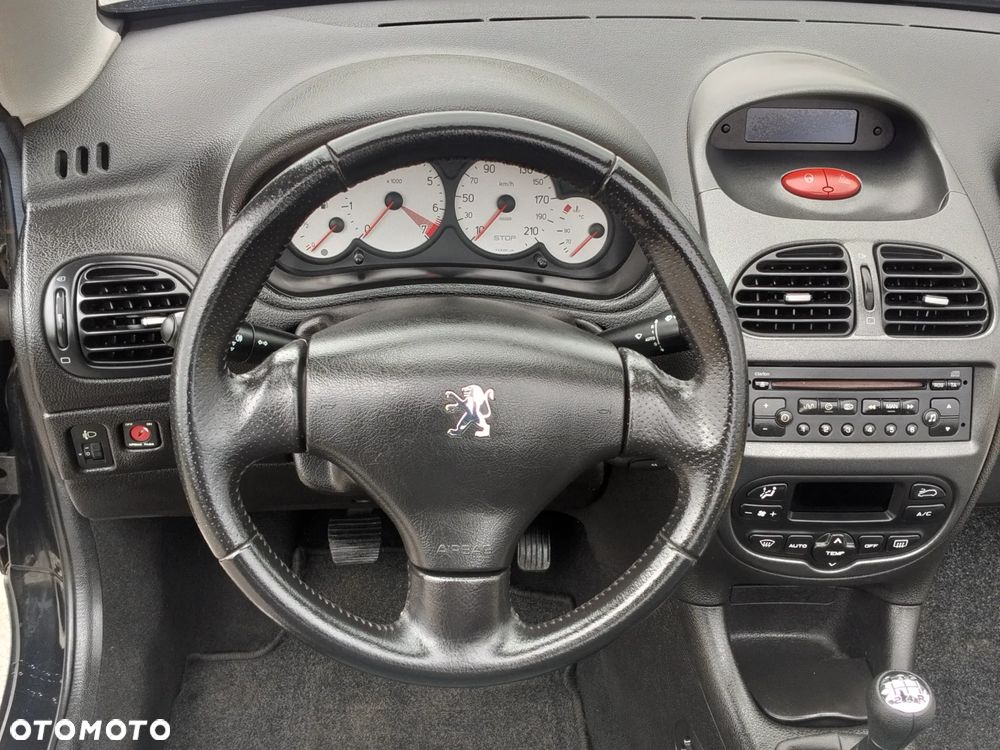 Peugeot 206 CC 110 Quiksilver - 26