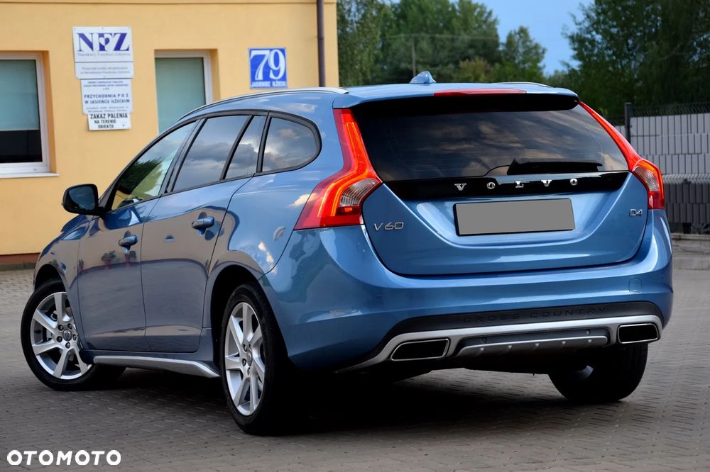 Volvo V60 D4 Momentum - 6