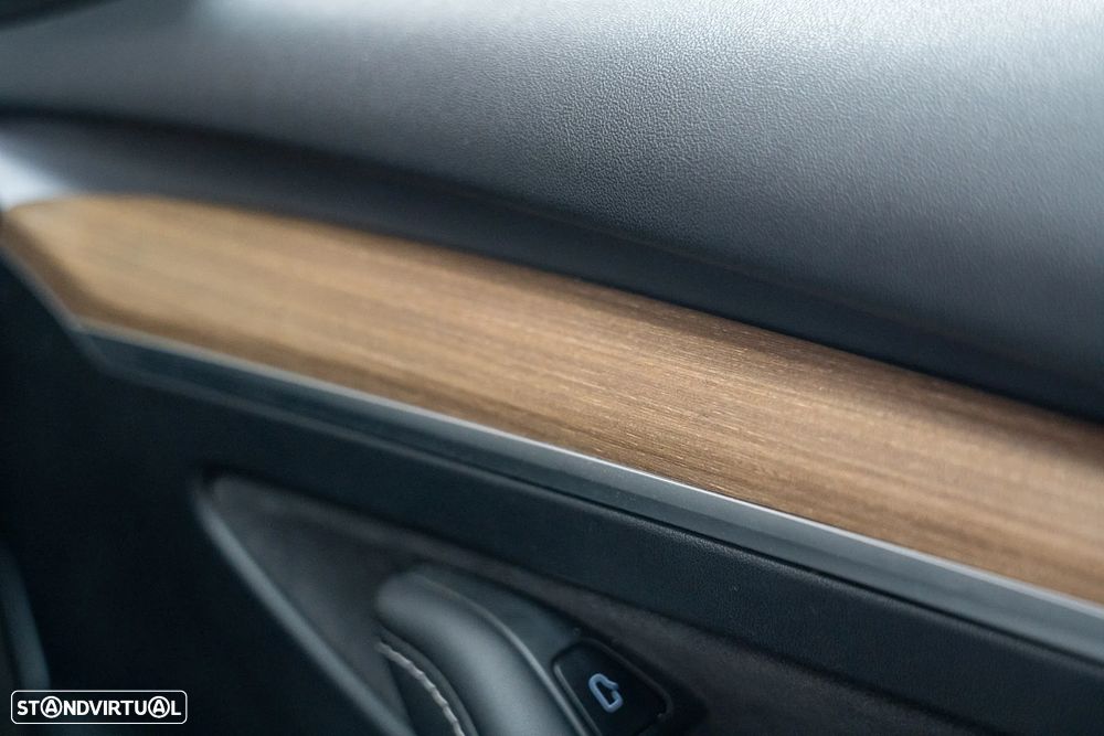 Tesla Model 3 Long Range Tração Traseira - 11