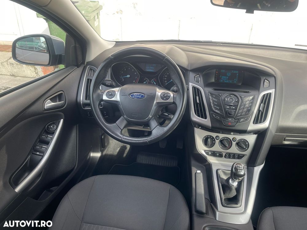 Ford Focus 1.0 EcoBoost Start-Stopp-System SYNC Edition - 10