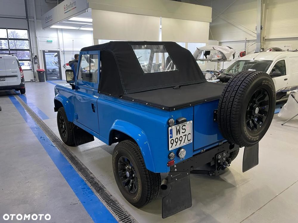 Land Rover Defender 90 2.5 TDI - 24