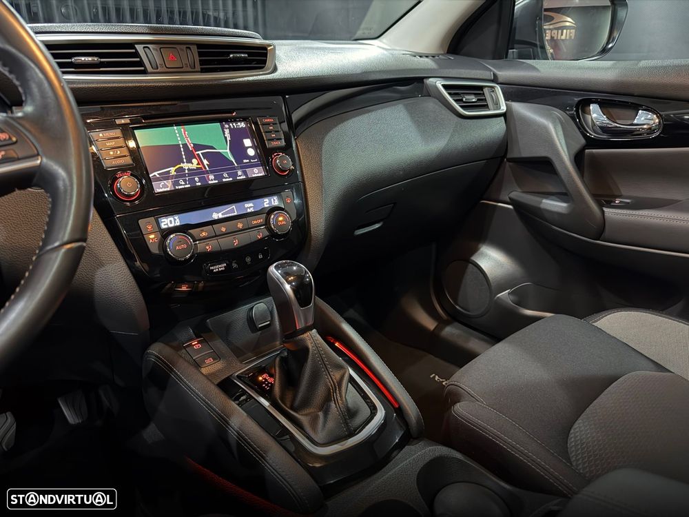 Nissan Qashqai 1.5 dCi N-Connecta DCT - 19