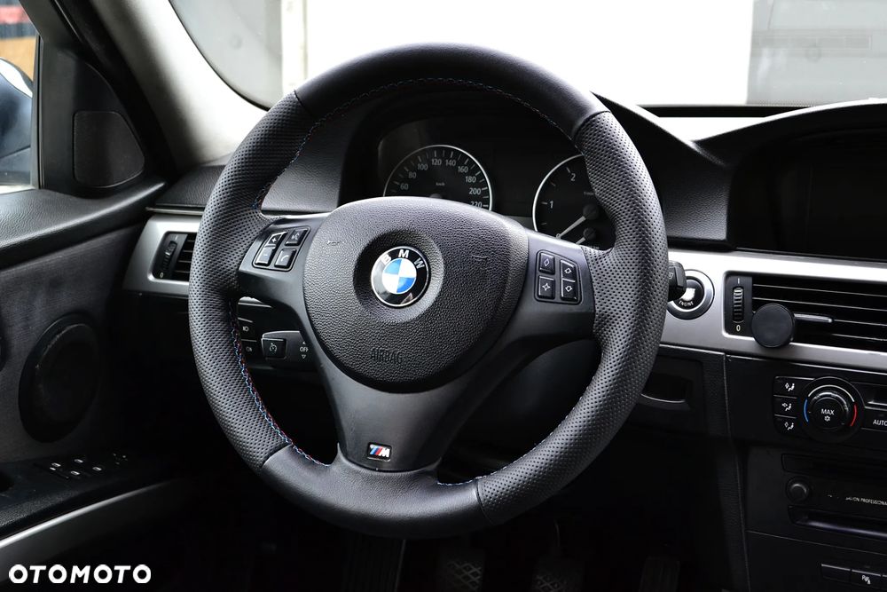 BMW Seria 3 320d - 13
