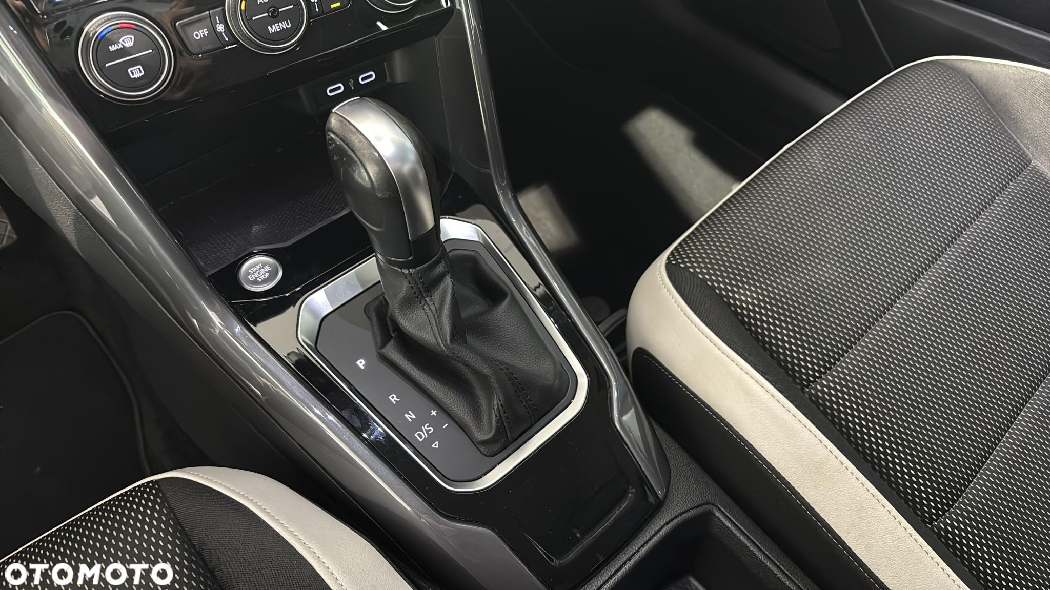 Volkswagen T-Roc 1.5 TSI GPF ACT Premium DSG - 15