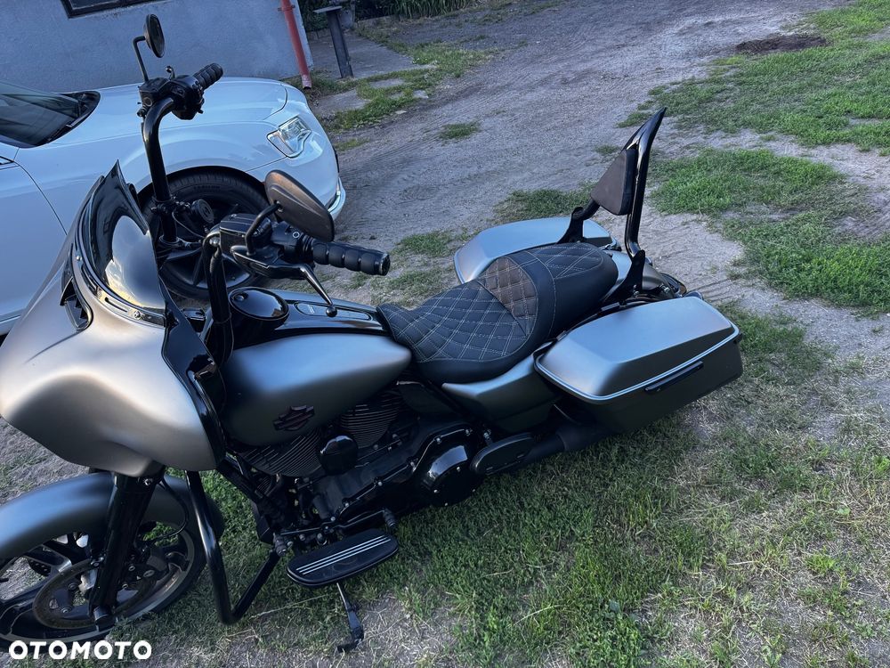 Harley-Davidson FLHXS Special - 25