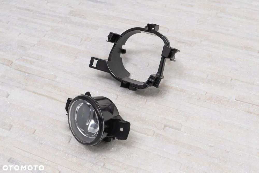 nissan navara np300 2014-2019 halogen z z mocowaniem prawy 261508994a - 7