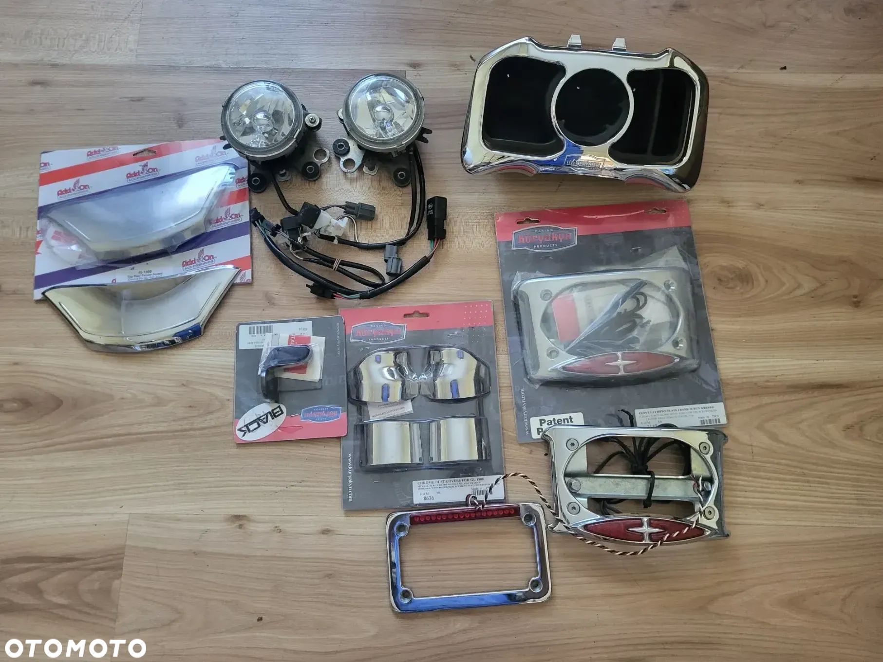 Honda Gl1800 Goldwing halogeny lampy tył dodatki Kuryakyn Show Chrome Add-On - 1