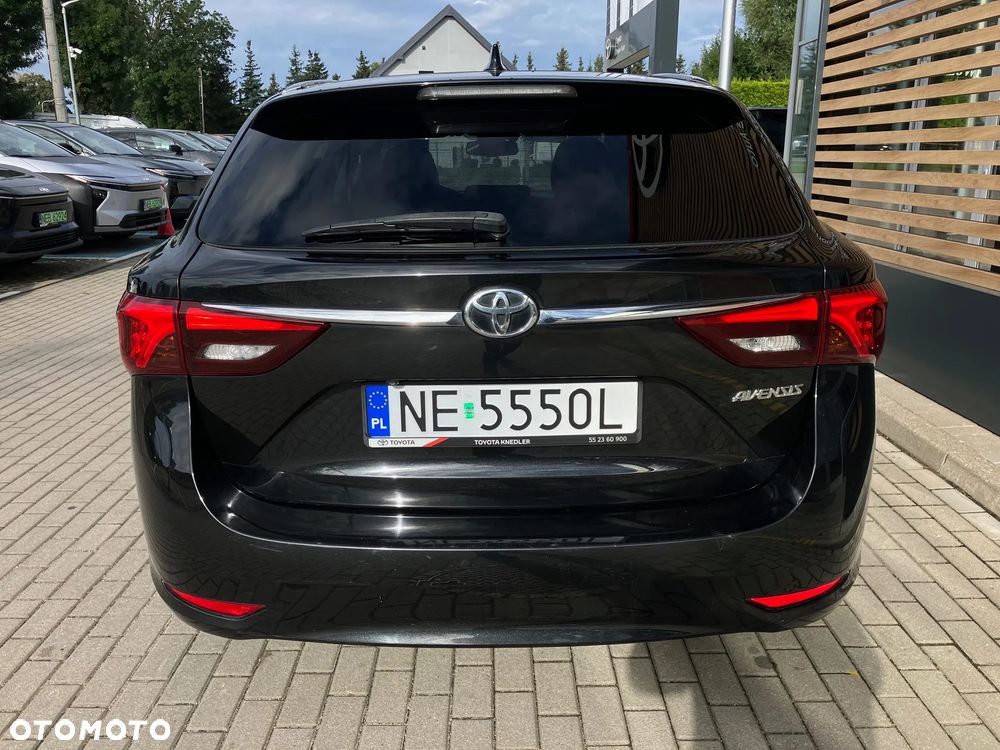 Toyota Avensis 2.0 D-4D Premium - 6