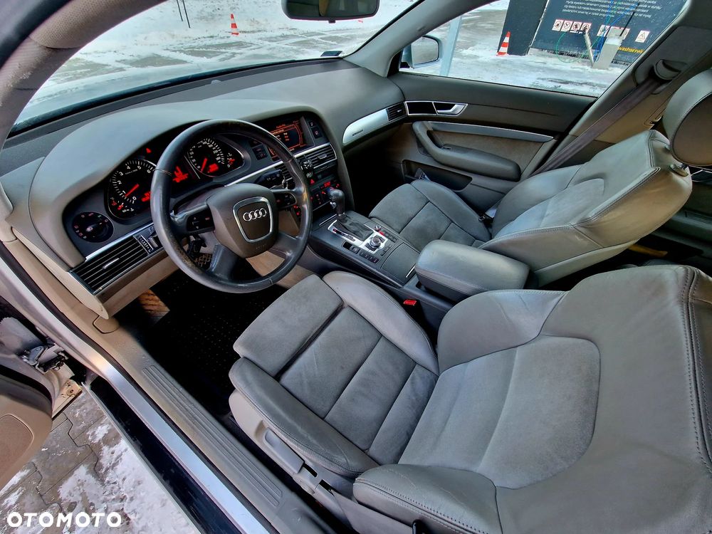 Audi A6 Limousine 3.2 FSI Quattro Tiptronic - 8