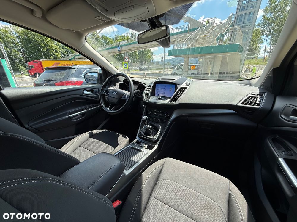 Ford Kuga - 18