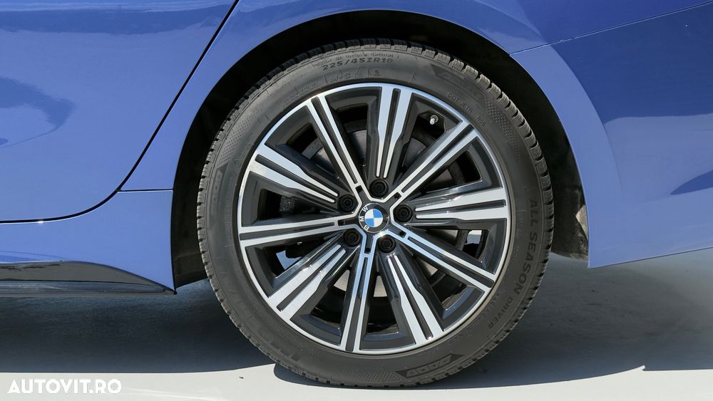 BMW Seria 3 330i xDrive AT - 14