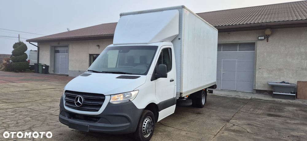 Mercedes-Benz Sprinter - 1