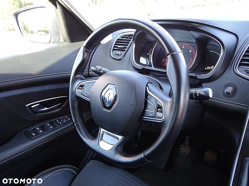 Renault Scenic 1.6dCi Energy Privilege - 26