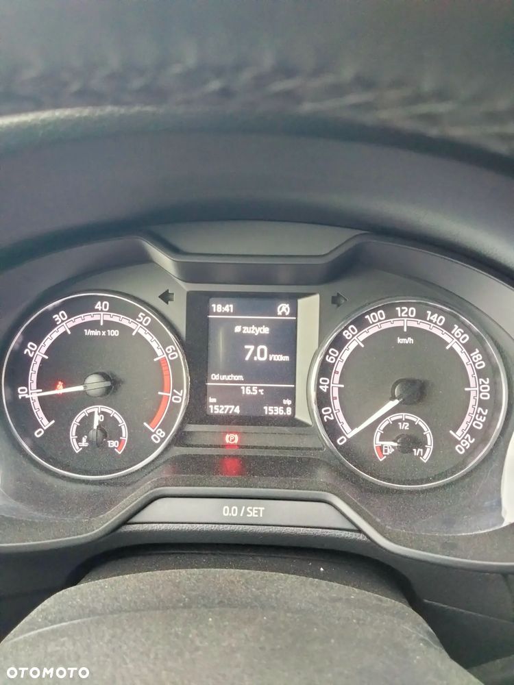 Skoda Octavia 1.5 TSI ACT Ambition - 8