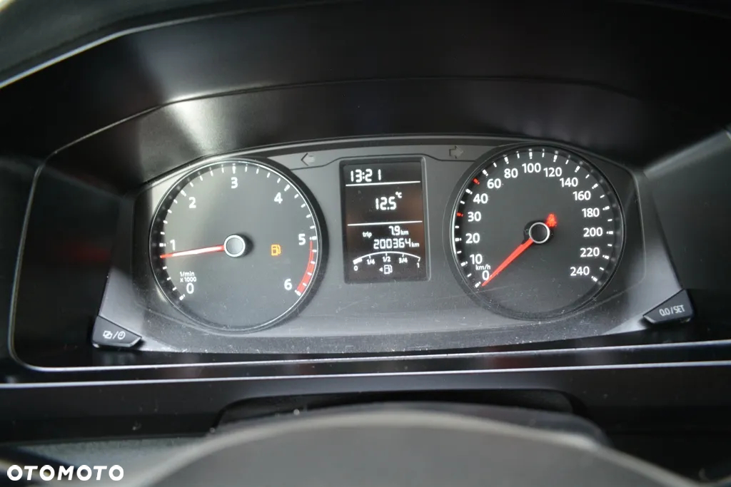 Volkswagen TRANSPORTER T6 DOKA - 27
