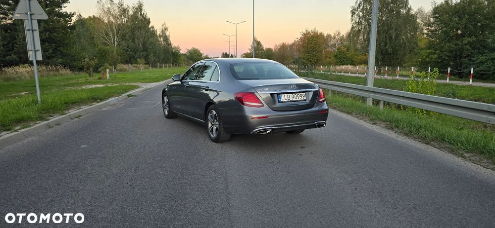 Mercedes-Benz Klasa E 200 9G-TRONIC Avantgarde - 29