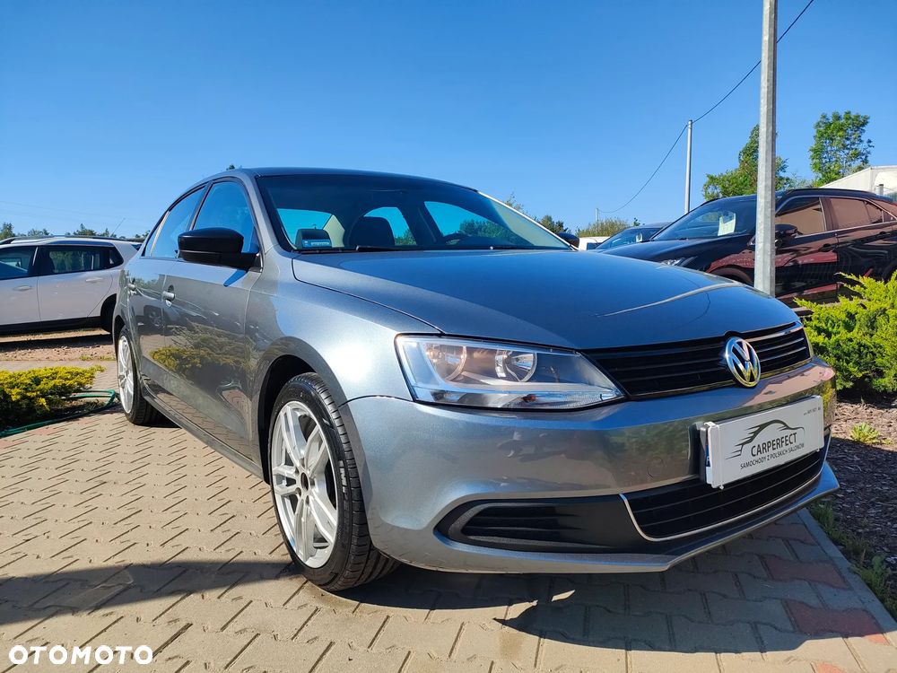Volkswagen Jetta - 6
