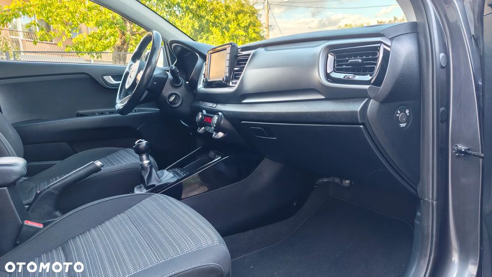 Kia Stonic 1.2 Dream-Team Edition - 31
