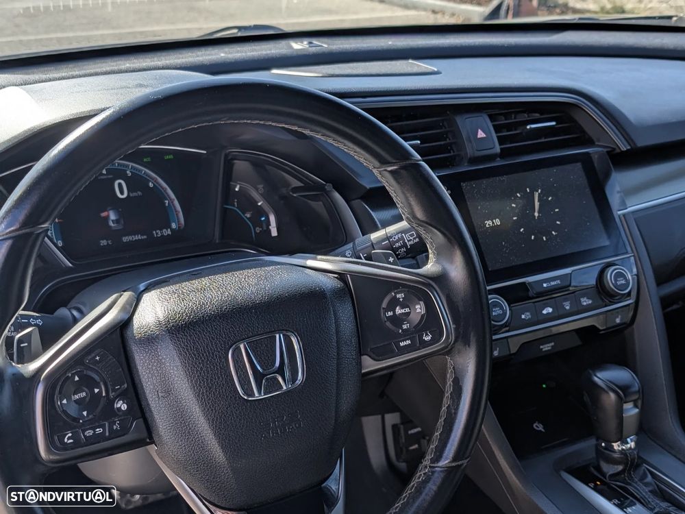 Honda Civic 1.0 i-VTEC Executive Premium CVT - 16