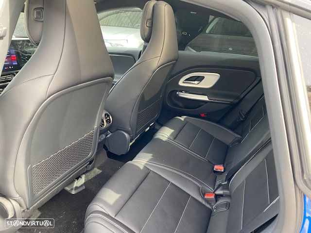 Mercedes-Benz CLA 180 Standard - 10