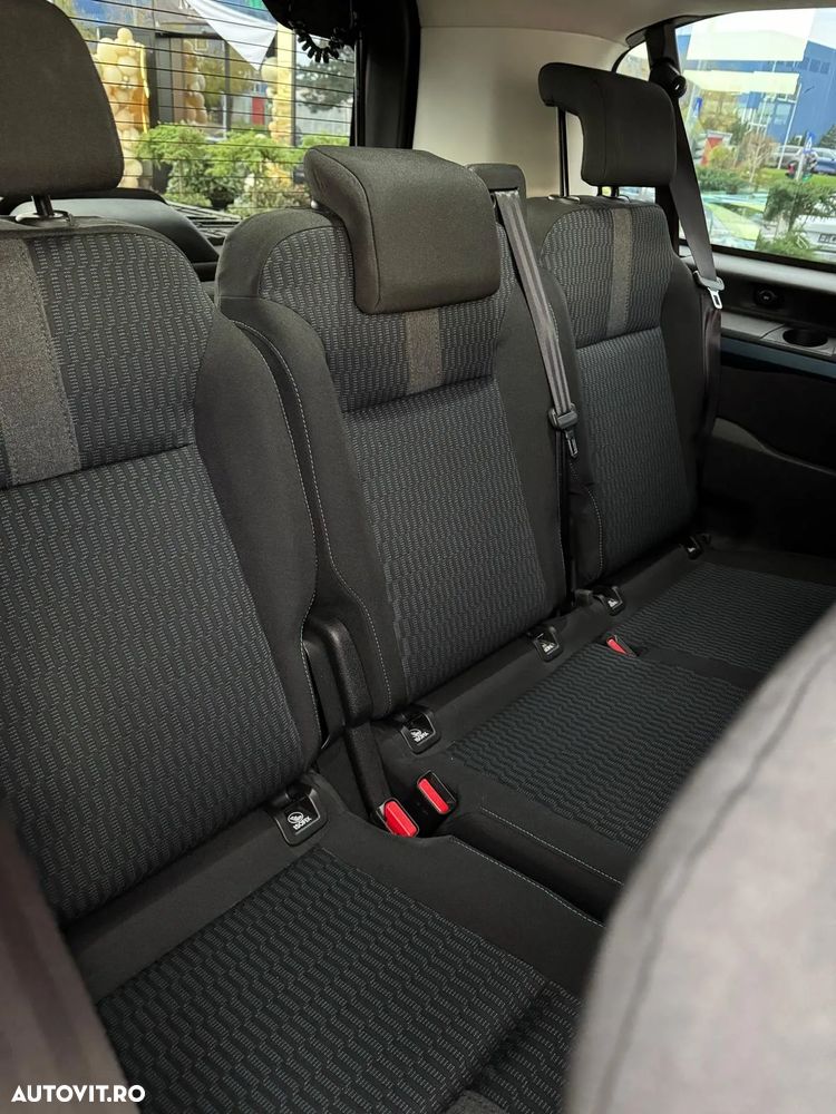 Peugeot Traveller L2H1 2.0 BlueHDI 150 S&S Navette - 20