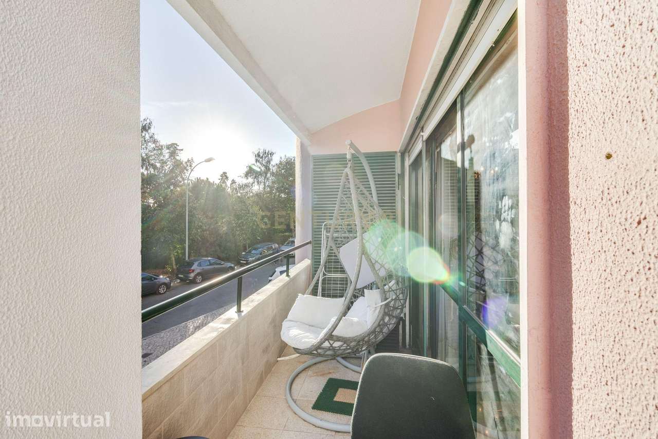 Apartamento T4 | 130 m² | Logradouro privativo com 70 m² | Garagem box - Grande imagem: 4/35