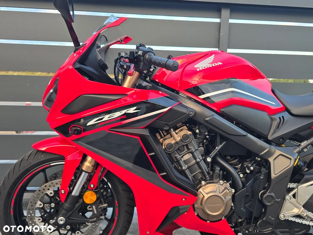 Honda CBR - 24