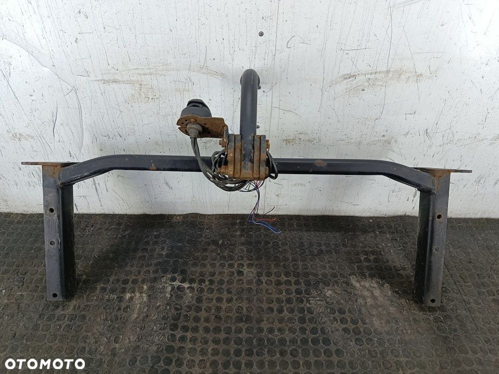 HAK HOLOWNICZY AUDI A4 B5 00-0304 KOMBI - 2