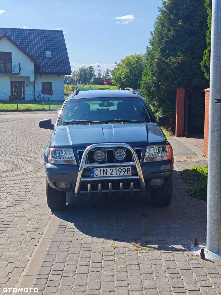 Jeep Cherokee - 2