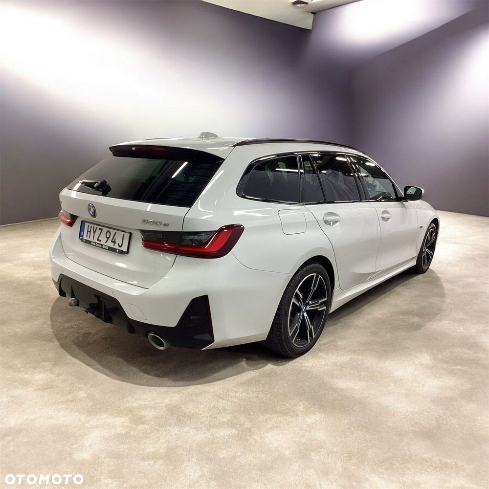 BMW Seria 3 330e PHEV xDrive M Sport - 4