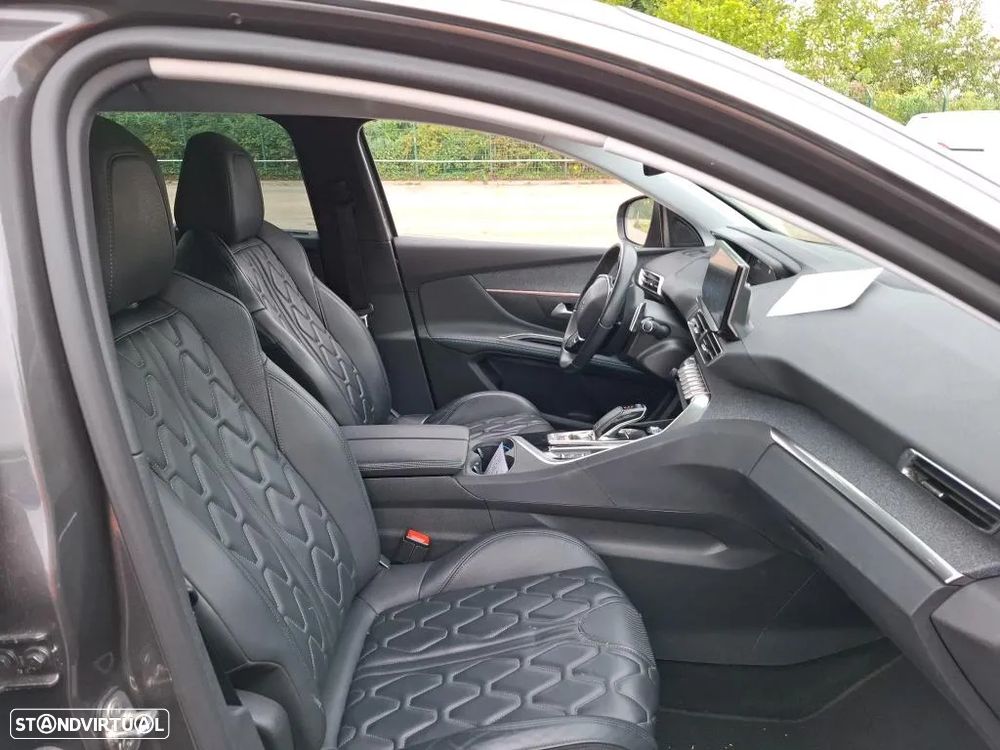 Peugeot 5008 1.2 PureTech Allure EAT8 - 5