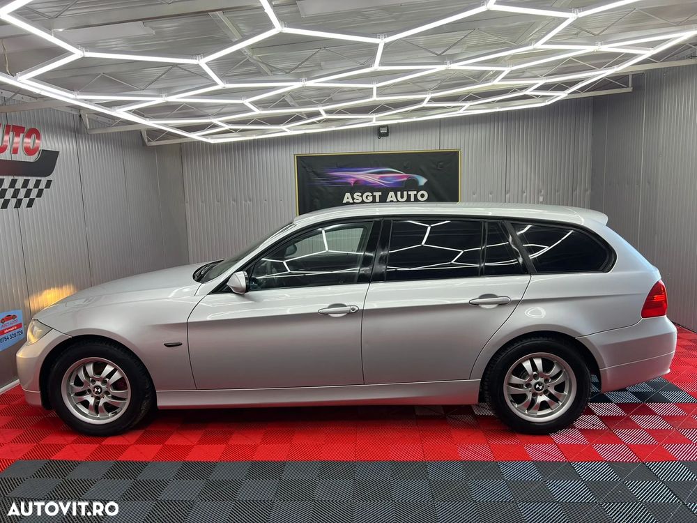 BMW Seria 3 318d - 19