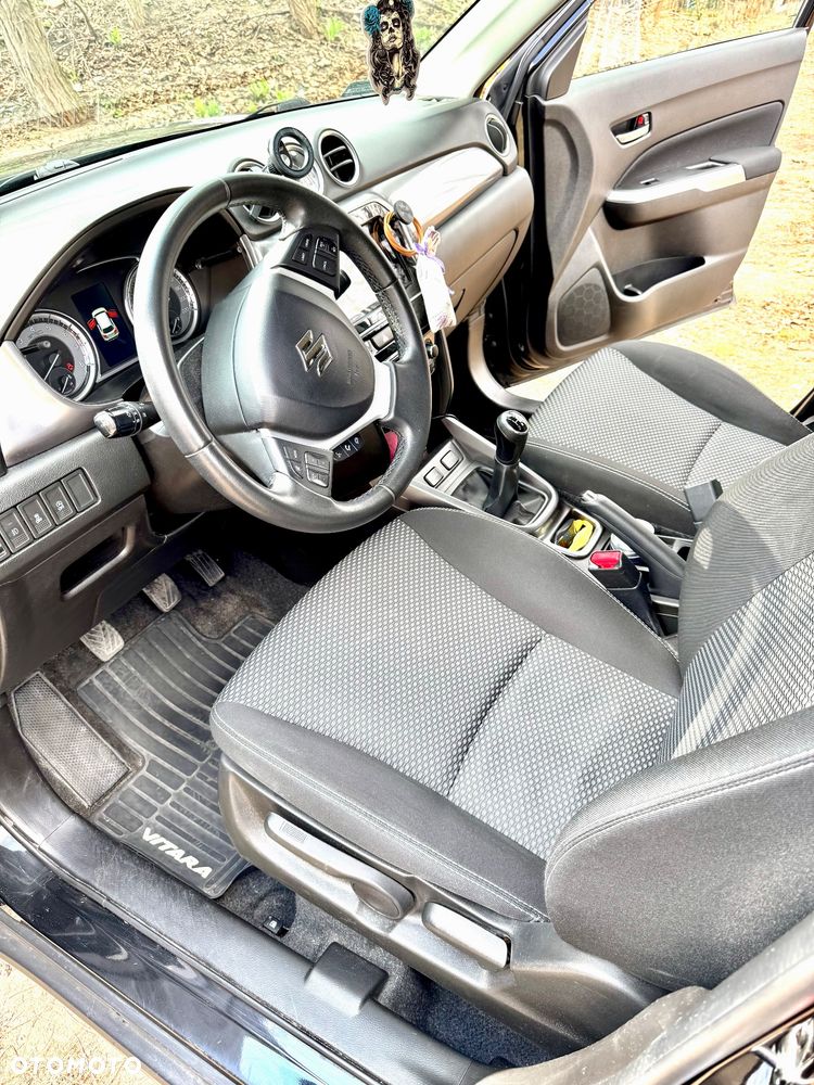 Suzuki Vitara 1.0 Boosterjet Premium 2WD - 10