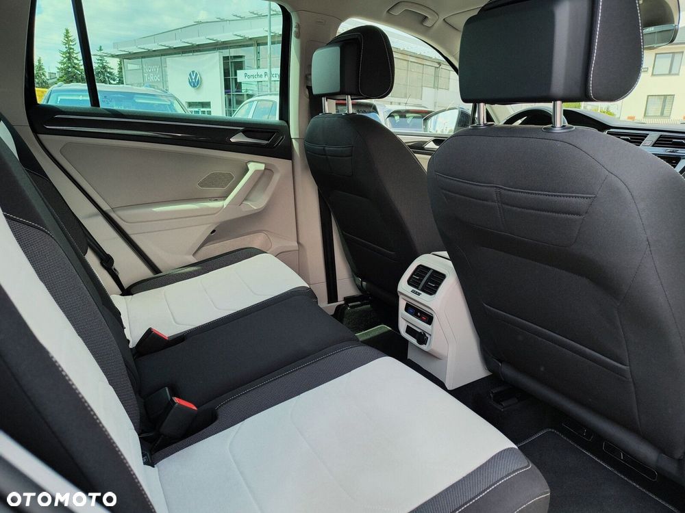 Volkswagen Tiguan 2.0 TDI SCR 4Mot Elegance DSG - 26