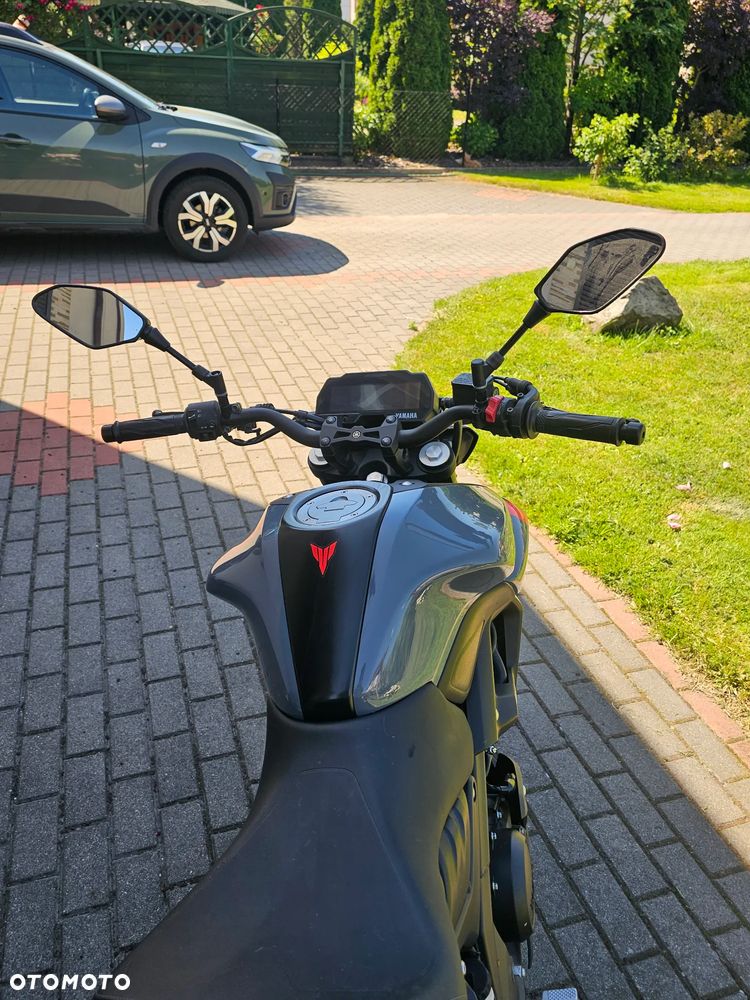 Yamaha MT - 8