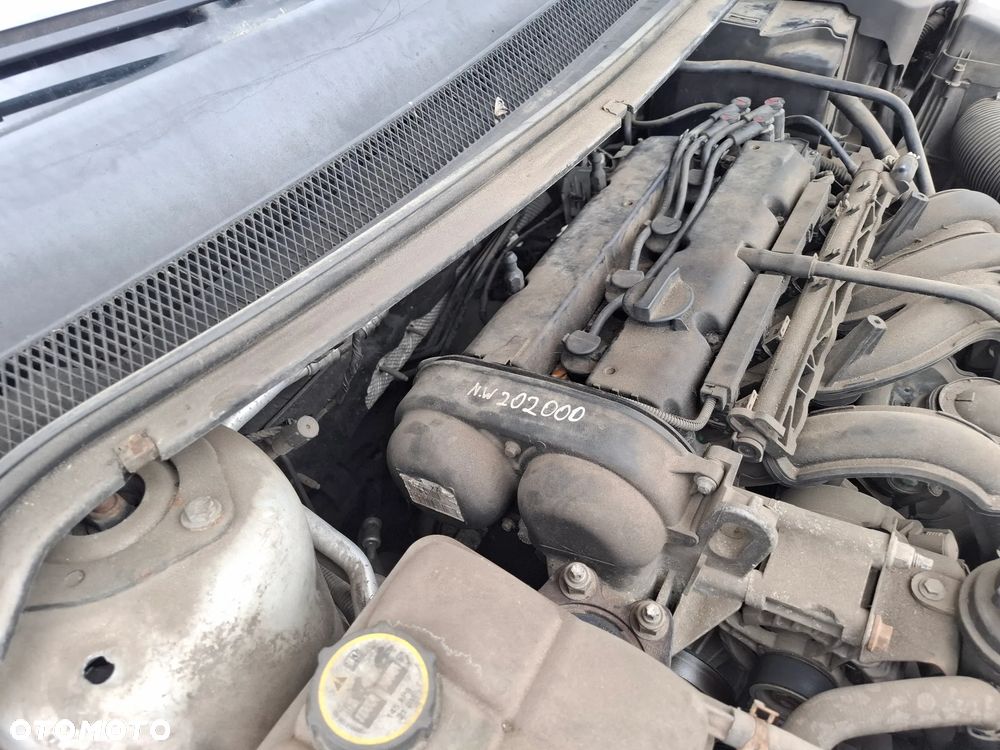 Ford Focus 1.6 Comfort - 22