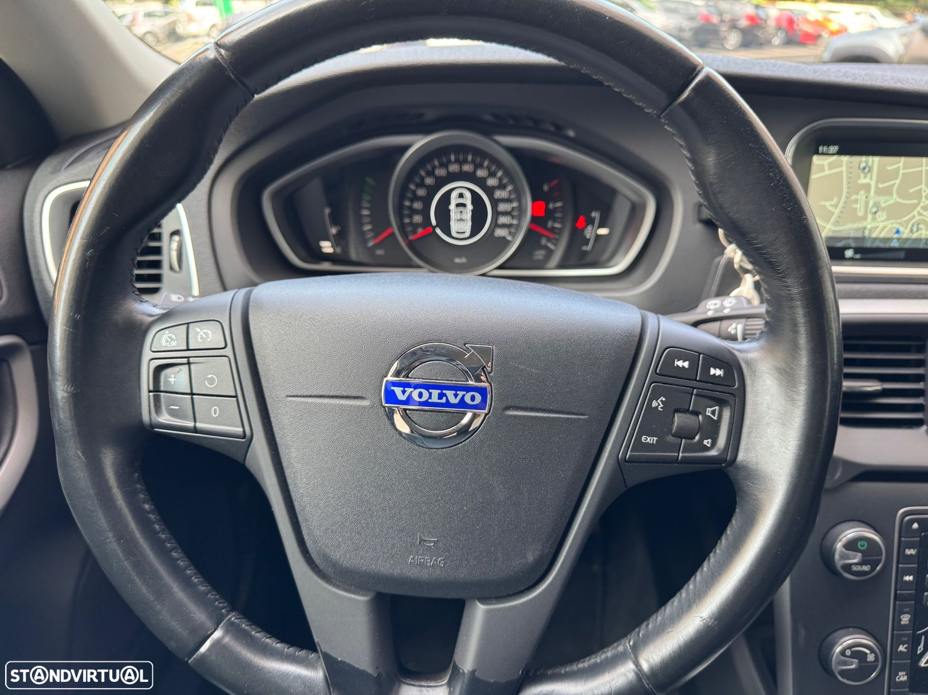 Volvo V40 1.6 D2 Kinetic Eco - 11