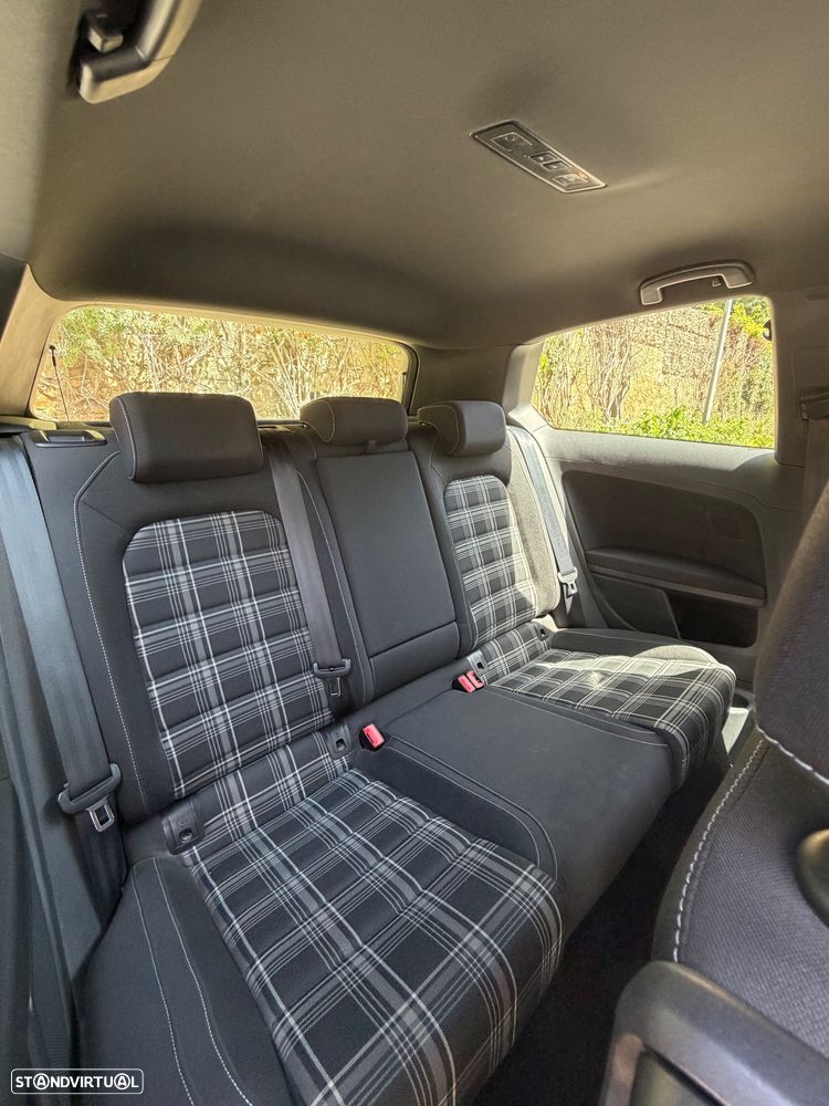 VW Golf 2.0 TDI GTD - 16