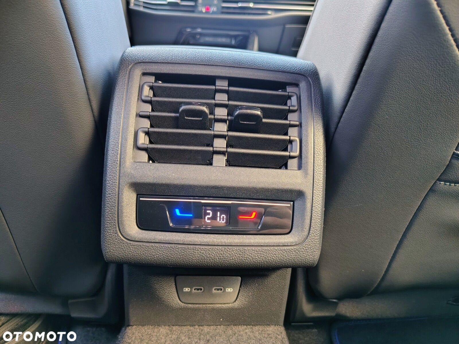 Volkswagen Golf - 31