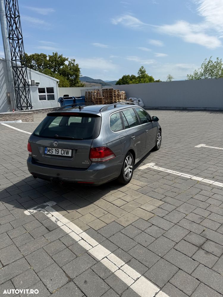 Volkswagen Golf 1.6 TDI BlueMotion Technology DPF Comfortline - 4