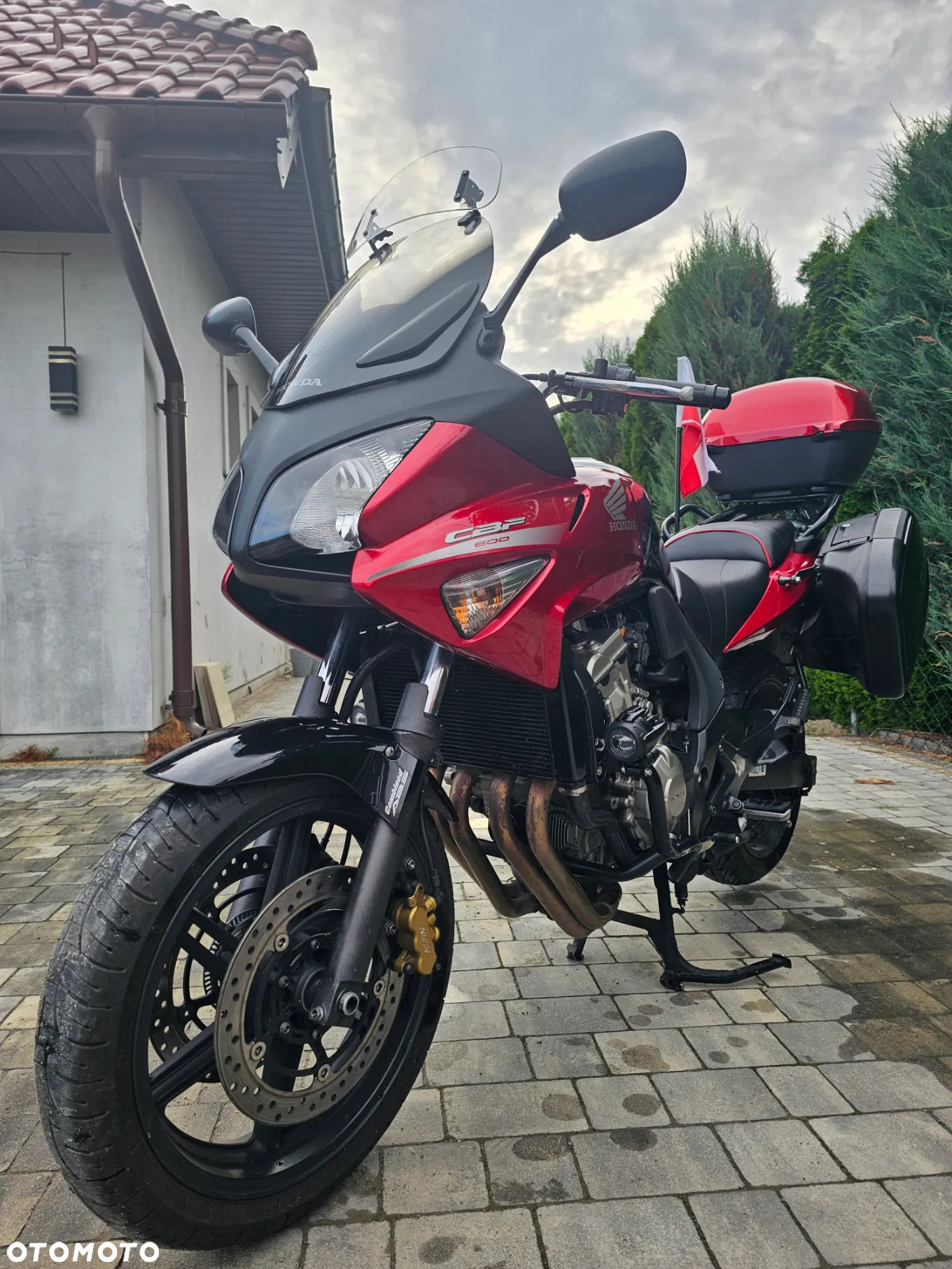 Honda CBF - 12