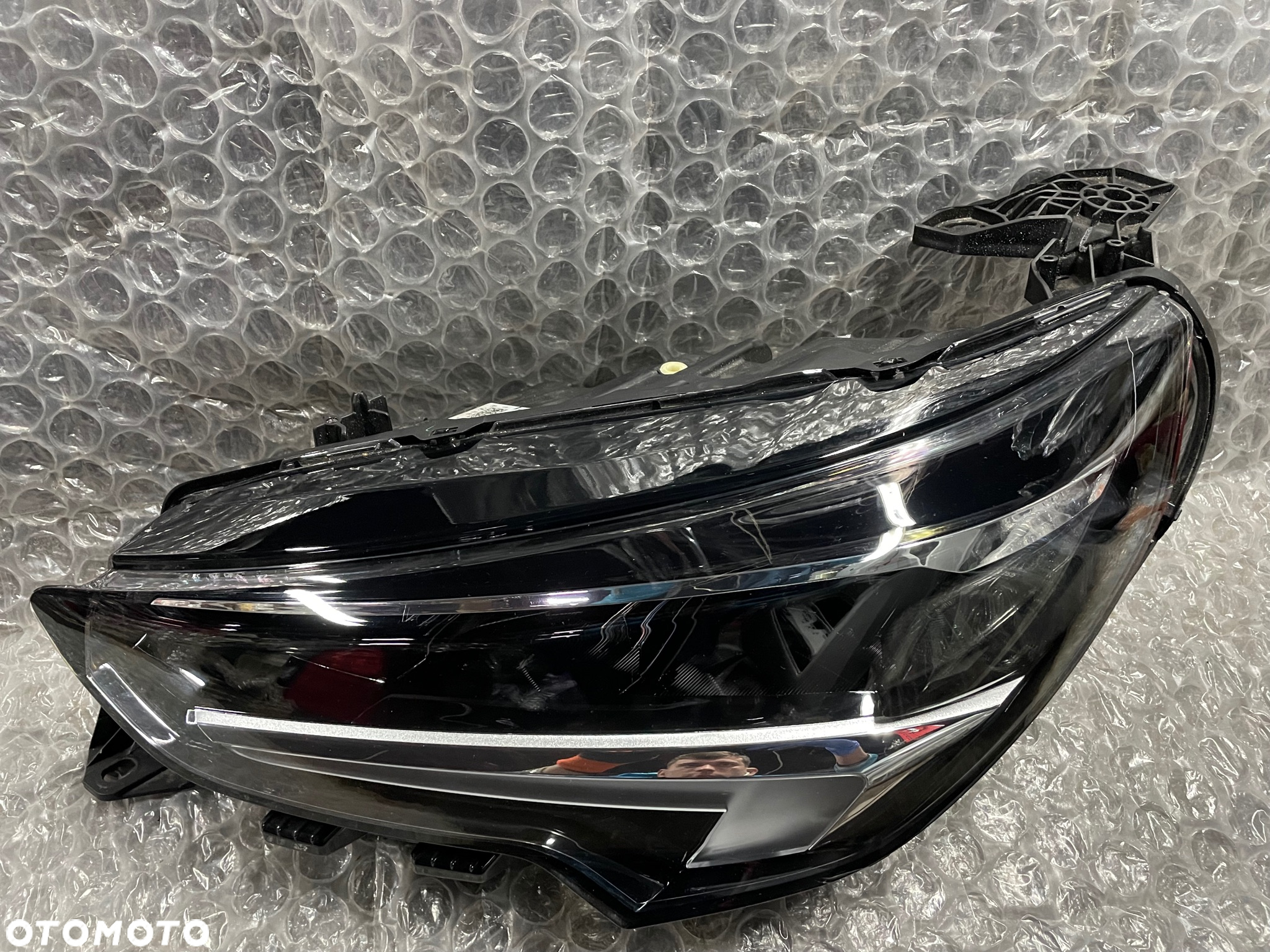 LAMPA LEWA FULL LED OPEL CORSA F 39162653 354261827 - 2