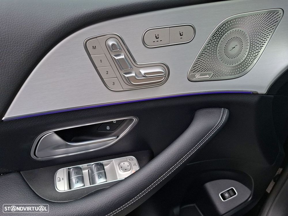 Mercedes-Benz GLE 300 d 4Matic — fotografia 19